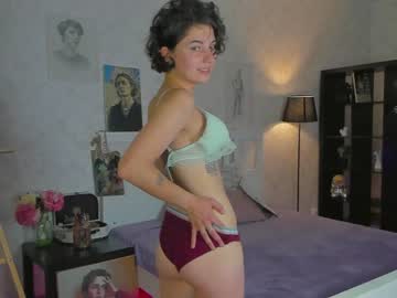latina cam girl station_lovers image #3529352