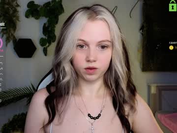 latina cam girl small_blondee image #3206692