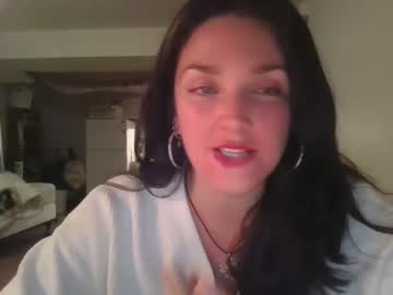 latina cam girl sunset1414 image #3431353