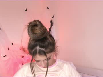 latina cam girl lesi_moon image #3737145