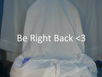 latina cam girl maggielovieee image #3154321
