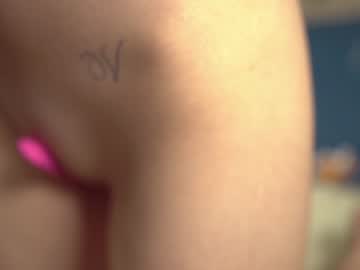 latina cam girl _maybelin_ image #641373