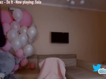 latina cam girl hollyextra image #850800