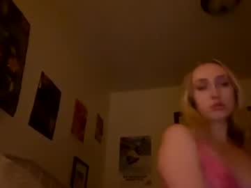 latina cam girl littlebbgbella image #4248717