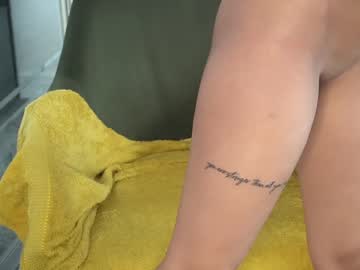 latina cam girl erikabee image #2962938