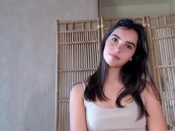 latina cam girl nika_la image #1427576