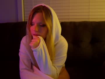 latina cam girl crimsonxrapture image #268409