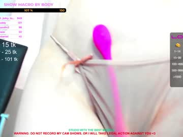 latina cam girl mikki_blush image #106693