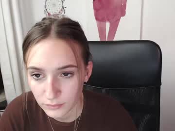 lili_petit latina cam