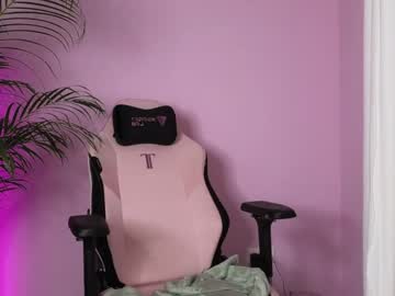 latina cam girl strawberryjamx image #2538155