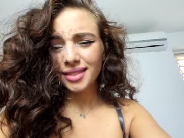 latina cam girl 9harlotte99 image #1469977