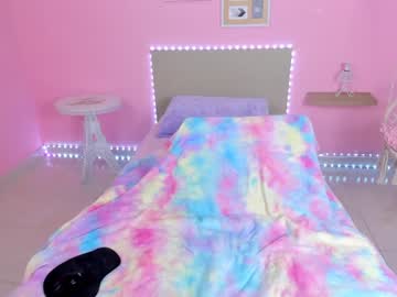 latina cam girl little_effy18 image #2075361