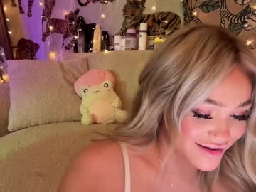 latina cam girl ari_02 image #4541941