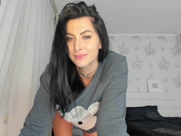 latina cam girl cum4myass image #229358