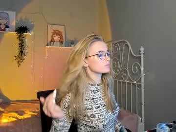 latina cam girl linellali image #1648459