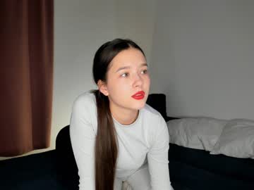 latina cam girl emilybatee image #2656254