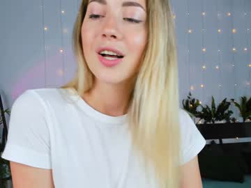 latina cam girl emmi_rosee image #2921467