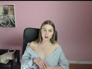 latina cam girl nextdoorgir_l image #2821587