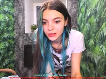 latina cam girl maura_shy image #390018