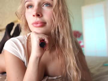 latina cam girl annrainbow image #2010537