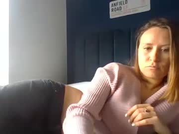 latina cam girl eatmypie69 image #3642858