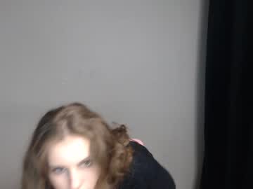 latina cam girl mija_mari image #2088298