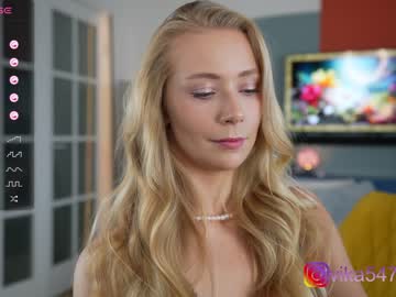 latina cam girl vika54784 image #4400191