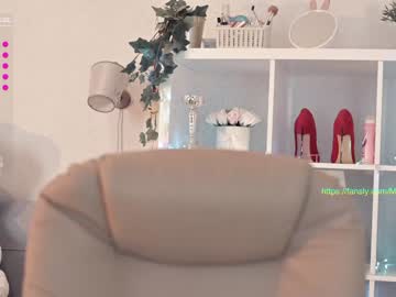 latina cam girl mia_milagros image #1311591
