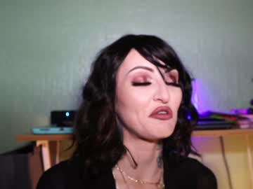 latina cam girl oftenelle image #1142876