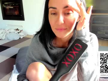 latina cam girl miiiawallace image #1866366