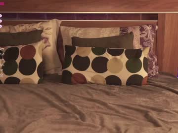latina cam girl yolandabertha image #2832404