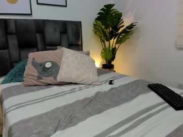 latina cam girl abigail_w image #1668312
