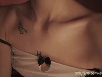 latina cam girl auddicted image #470240