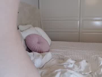 latina cam girl lilemilyy image #4355963