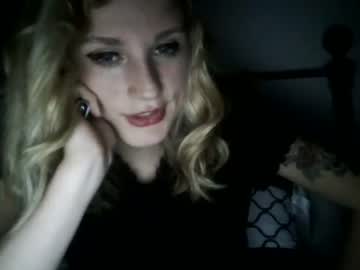 latina cam girl kyliemetalgirl2002 image #105622
