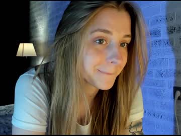 latina cam girl sophie_crashh image #2936931