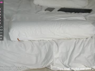 latina cam girl dovia image #1967358