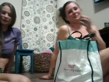 latina cam girl greeneyedgoddess82 image #4681090