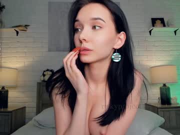 latina cam girl riskyproject image #4310336