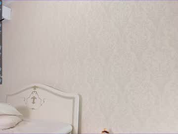 latina cam girl akura_01 image #995293