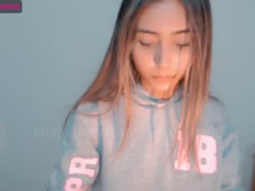 latina cam girl gummy_bear7 image #883662