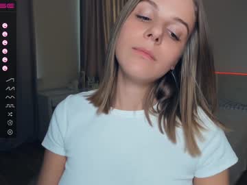latina cam girl erline_may image #4396369