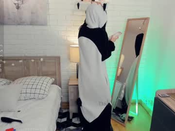 latina cam girl riskyproject image #3636220