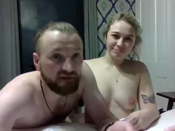 latina cam couple badaboutit image #4380033