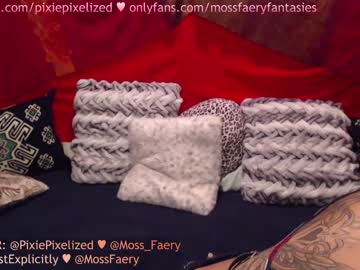 latina cam girl pixiepixelized image #1369547