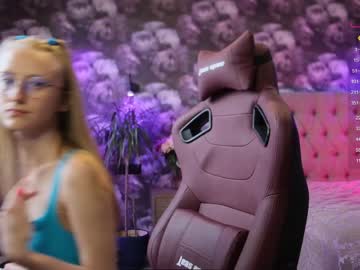 latina cam girl angeellina image #3032077