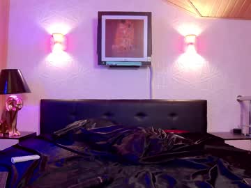 latina cam girl immature_babyy image #251409