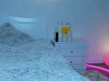 latina cam girl ella_twinkle image #2708392