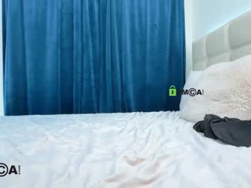 latina cam girl scarlettandtom image #4038442