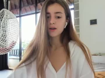 latina cam girl coy_amina image #977283